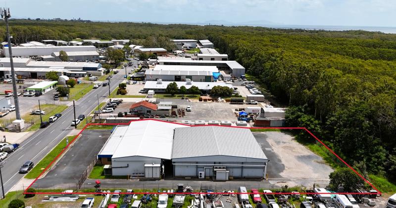 Click to view all images 14 David Muir Street Slade Point QLD 4740 - Image 2