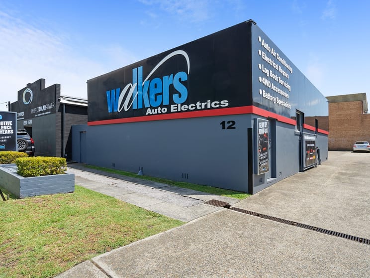 12 Winbourne Road Brookvale NSW 2100 - Image 2