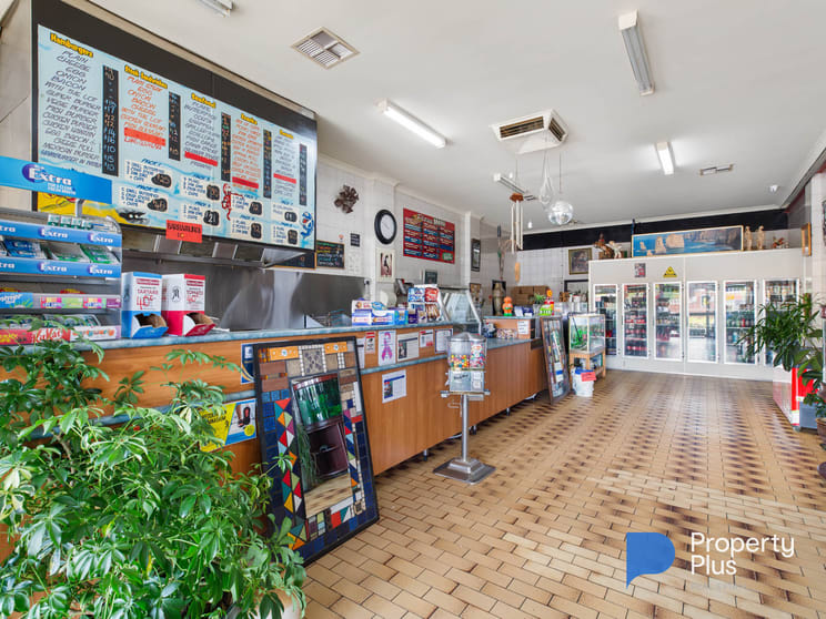 Click to view all images 50 High Street Wedderburn VIC 3518 - Image 2