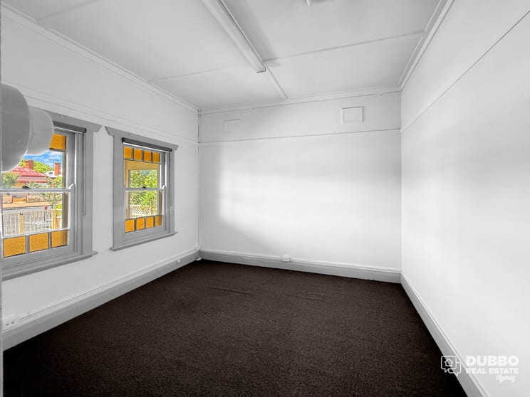 Click to view all images 51 Bultje Street Dubbo NSW 2830 - Image 2