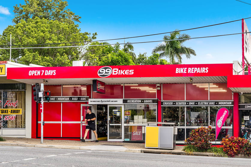 Click to view all images 937 Wynnum Rd Cannon Hill QLD 4170 - Image 2