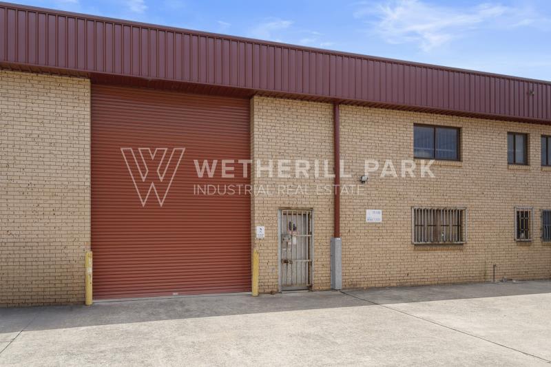 Click to view all images Smithfield NSW 2164 - Image 1