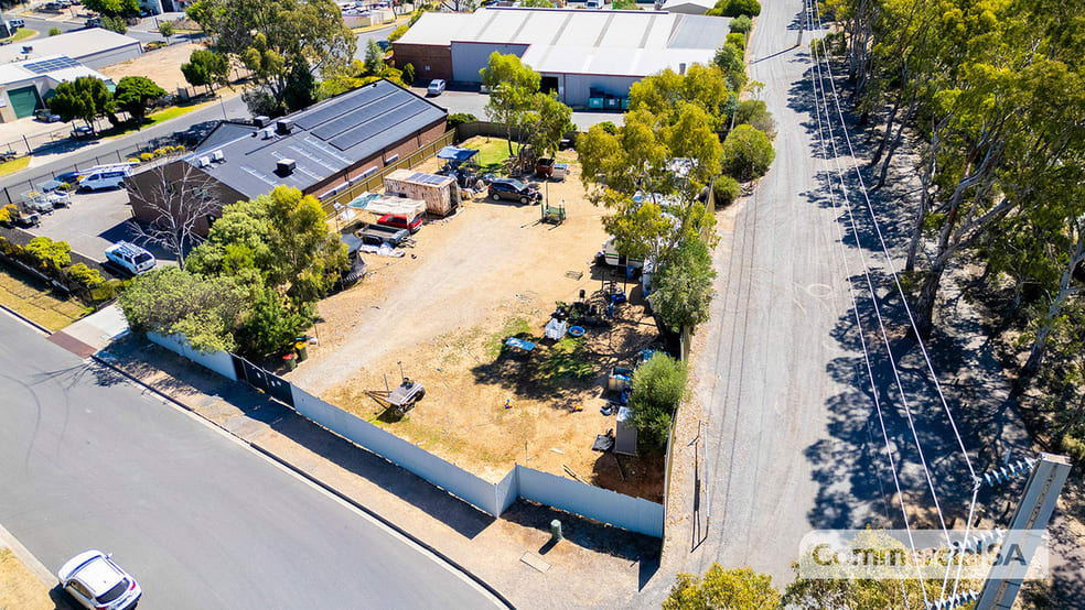 Click to view all images 3 Mobius Crescent Golden Grove SA 5125 - Image 3