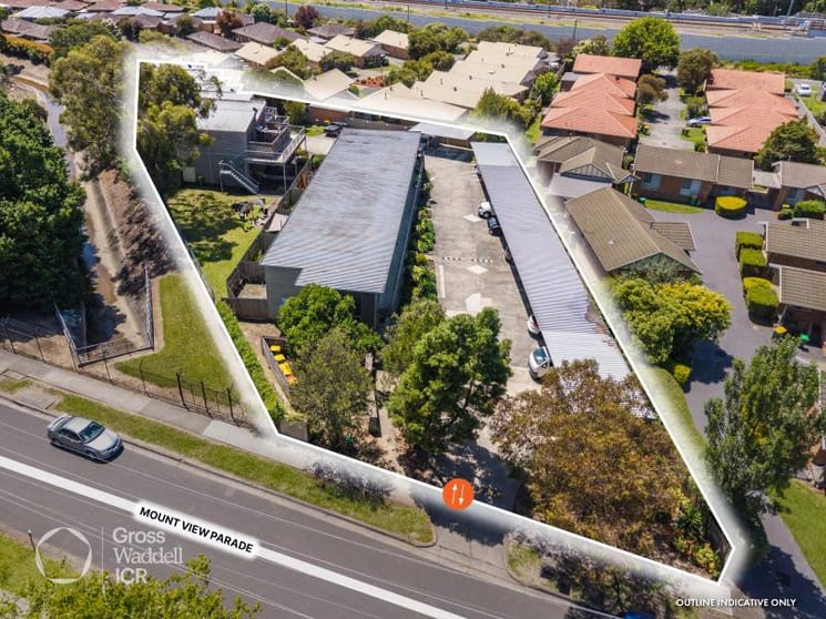 Click to view all images 8-10 Mount View Parade Mooroolbark VIC 3138 - Image 2