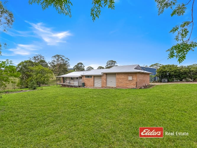 Click to view all images 27 Kendall Street Gloucester NSW 2422 - Image 2