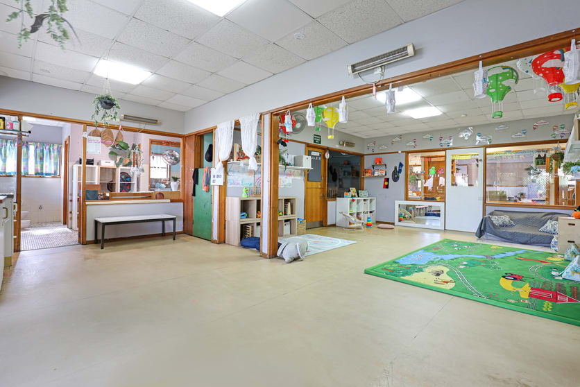 Click to view all images 8 Harvey Street Warilla NSW 2528 - Image 3