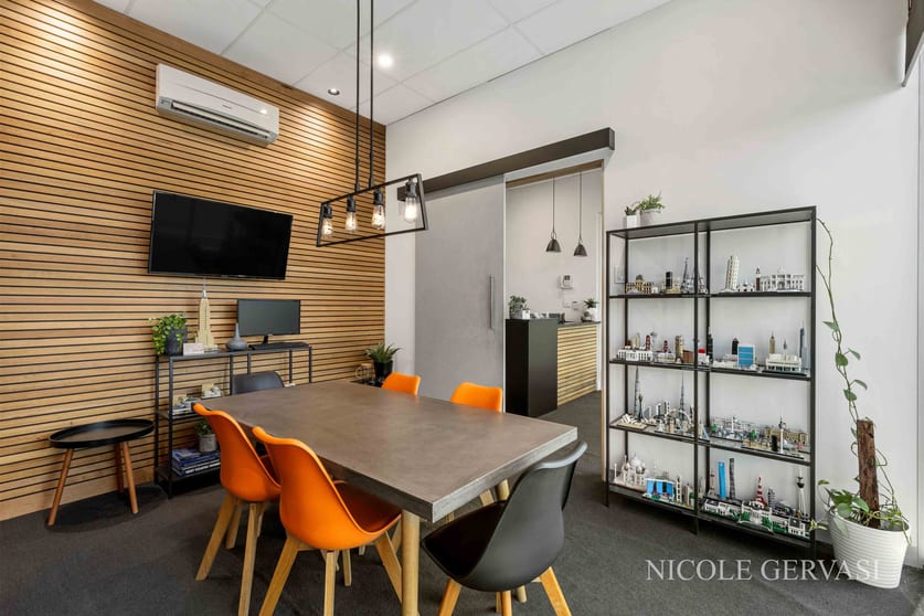 Click to view all images 8/323-325 Pascoe Vale Road Essendon VIC 3040 - Image 2