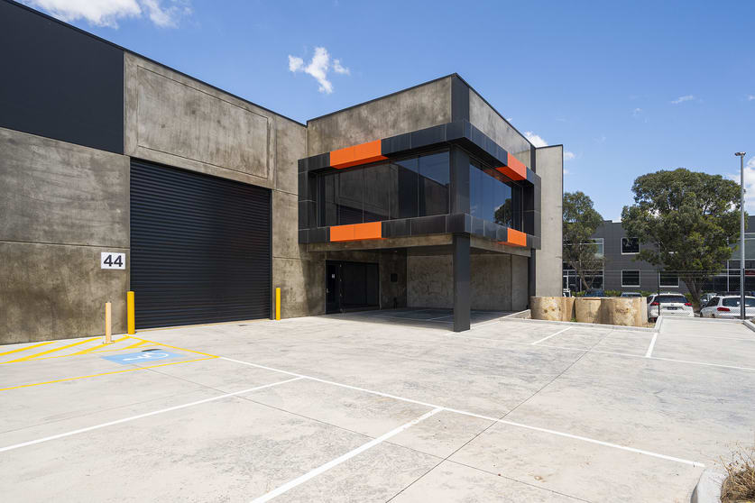 Click to view all images 44 Taryn Drive Epping VIC 3076 - Image 2