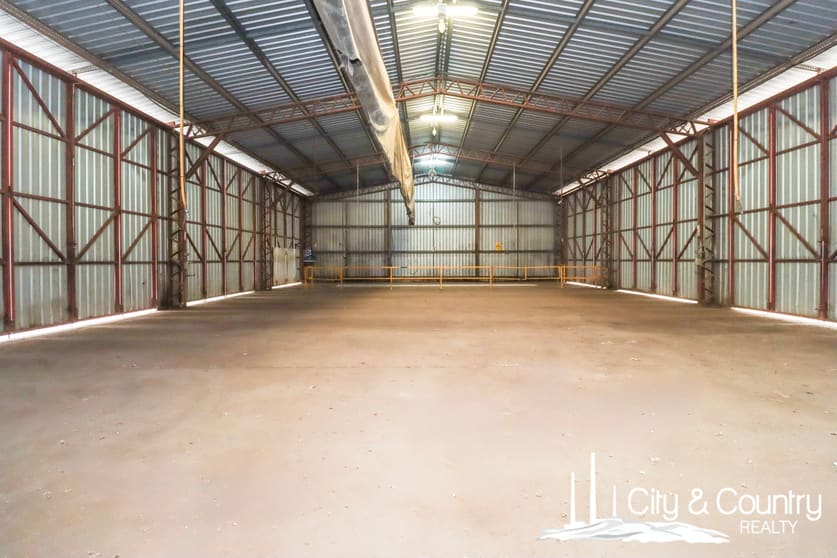 Click to view all images 3 Traders Way Mount Isa QLD 4825 - Image 2