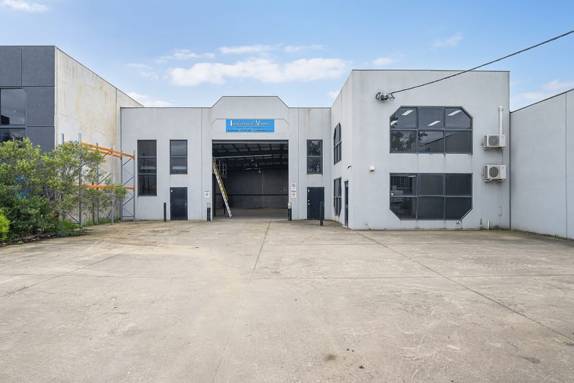 Click to view all images 26 Jesica Road Campbellfield VIC 3061 - Image 3