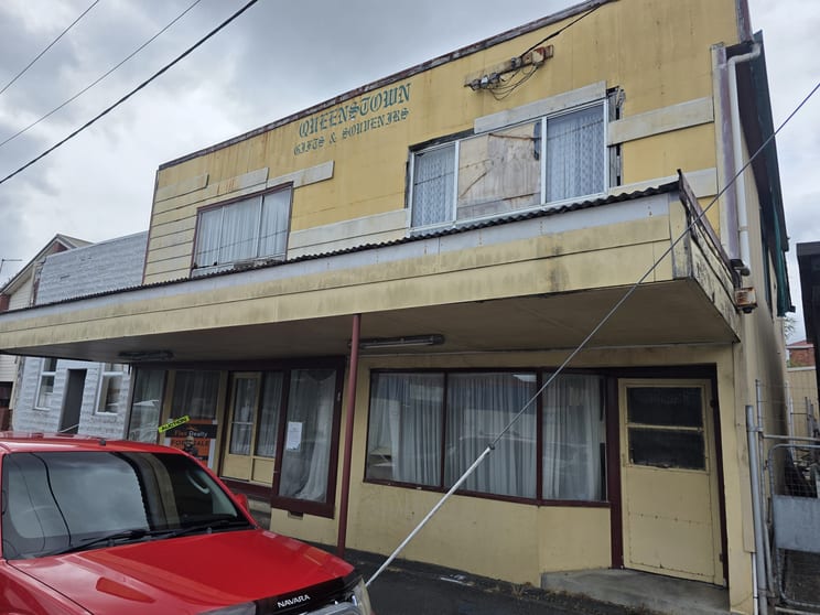 Click to view all images 4 Cutten Street Queenstown TAS 7467 - Image 2
