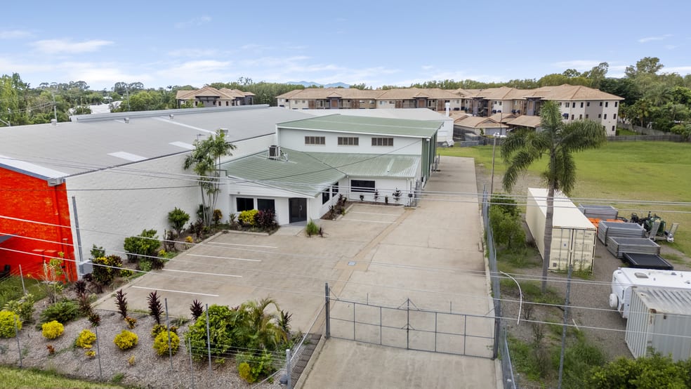 Click to view all images 9-13 Milne St Idalia QLD 4811 - Image 3