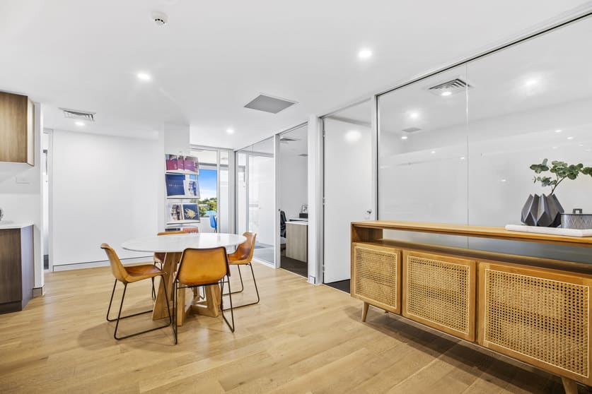 Click to view all images Suite 4D & 4E/250 Pacific Highway Charlestown NSW 2290 - Image 2