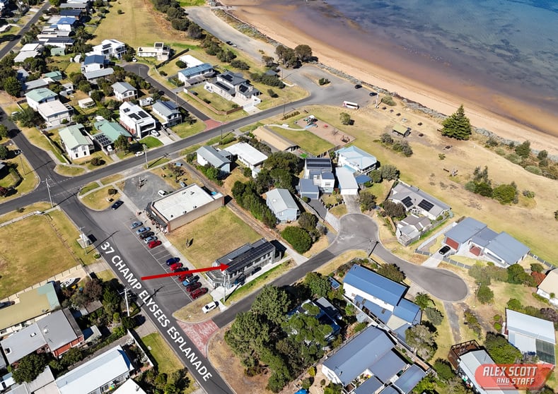 Click to view all images 2/37 Champ Elysees Esplanade Coronet Bay VIC 3984 - Image 2