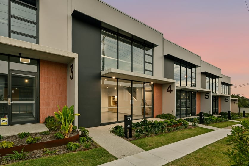 Click to view all images 4/31 Ellison Road Geebung QLD 4034 - Image 1