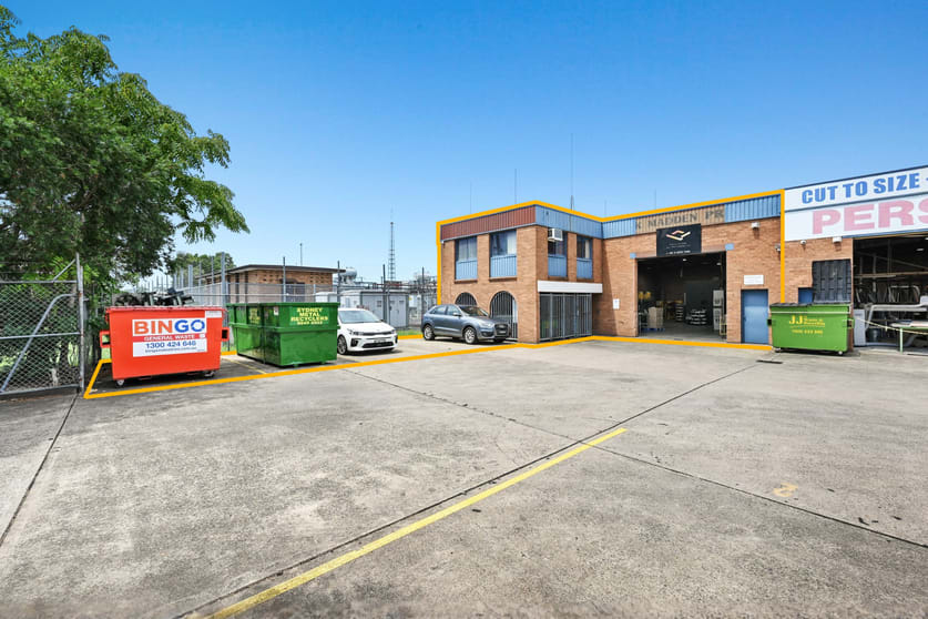 1/2 Field Close Moorebank NSW 2170 - Image 1