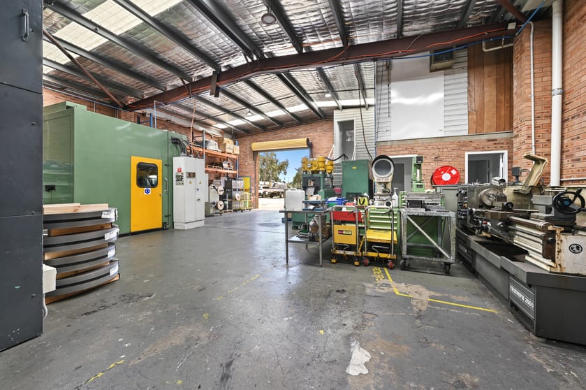 1/2 Field Close Moorebank NSW 2170 - Image 2
