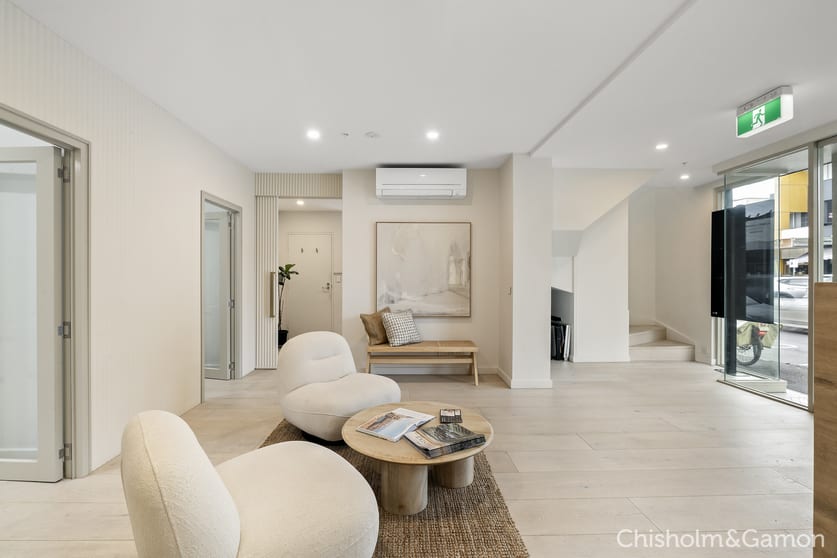 Click to view all images 89 Ormond Road Elwood VIC 3184 - Image 1