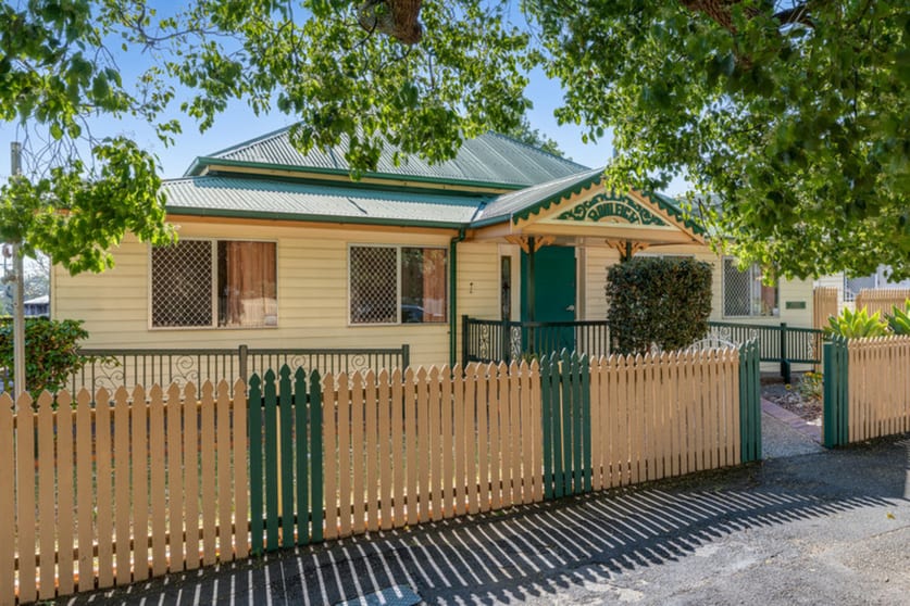 Click to view all images 127 Hume Street Toowoomba City QLD 4350 - Image 3