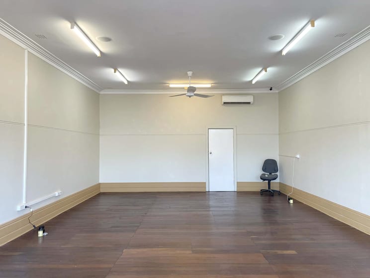 Click to view all images 28A Hooley Road Midvale WA 6056 - Image 2