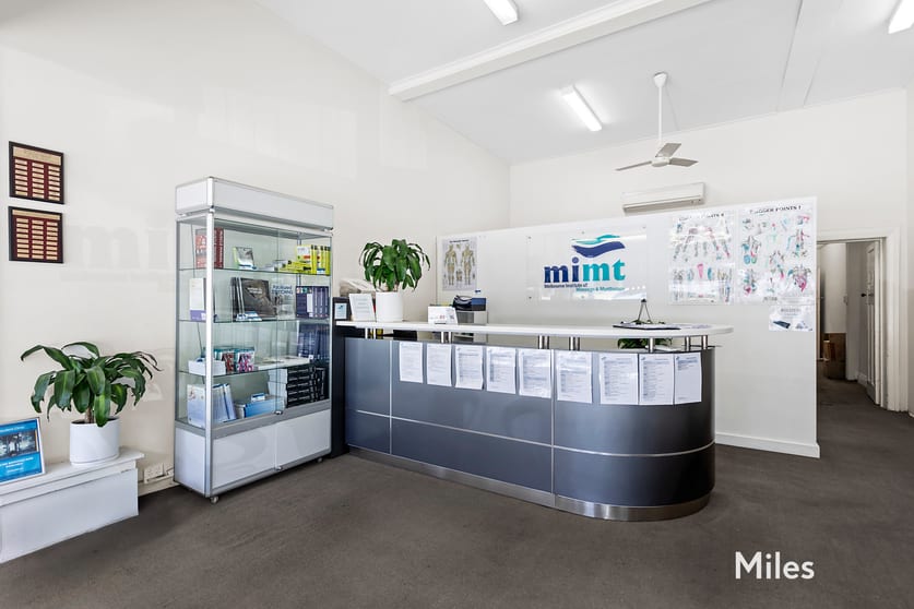 Click to view all images 68 Mount Street Heidelberg VIC 3084 - Image 3