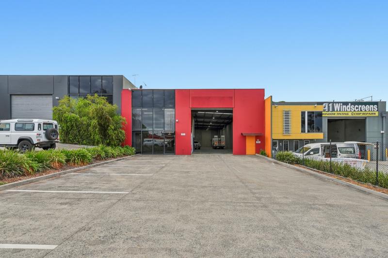 Click to view all images 72 Melverton Drive Hallam VIC 3803 - Image 1