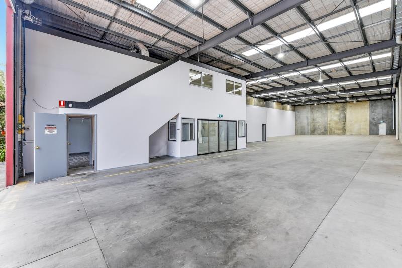 Click to view all images 72 Melverton Drive Hallam VIC 3803 - Image 2