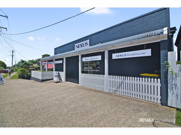 Click to view all images 51 Maple Street Maleny QLD 4552 - Image 1