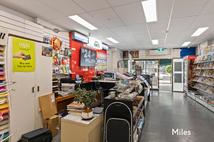 62 Aberdeen Road Macleod VIC 3085 - Image 3
