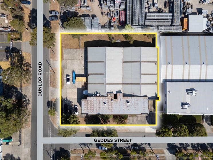 Click to view all images 73-77 Geddes St Mulgrave VIC 3170 - Image 3