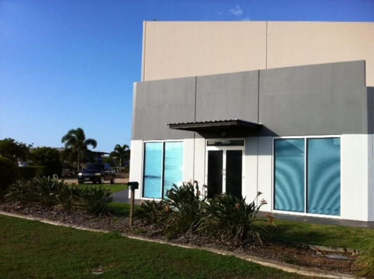 Click to view all images 2 Platinum Court Paget QLD 4740 - Image 2