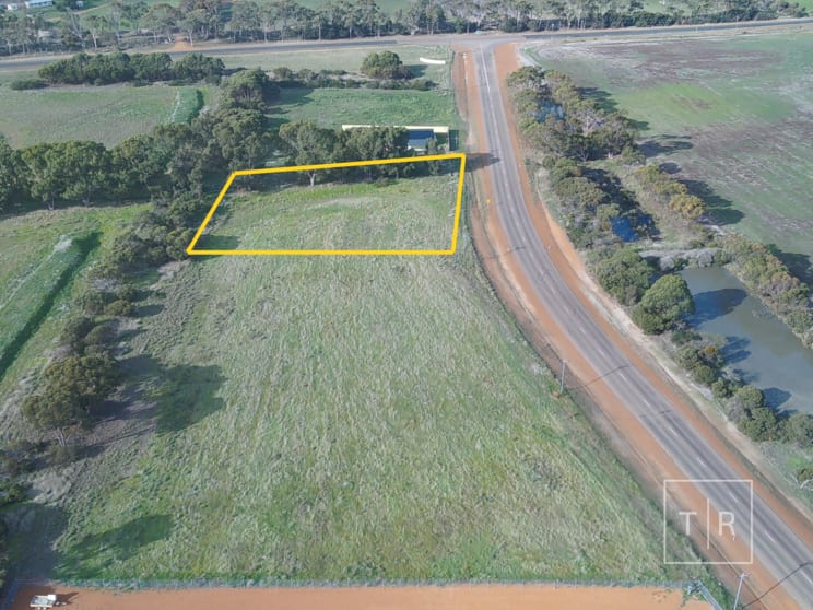 Click to view all images Lot 44 Shark Lake Road Monjingup WA 6450 - Image 1