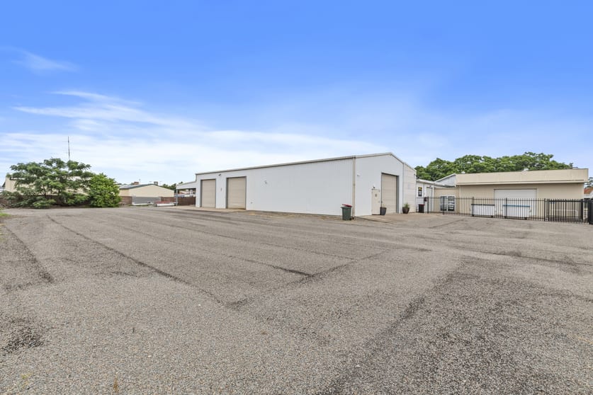 Click to view all images 5 Gas Street Singleton NSW 2330 - Image 2