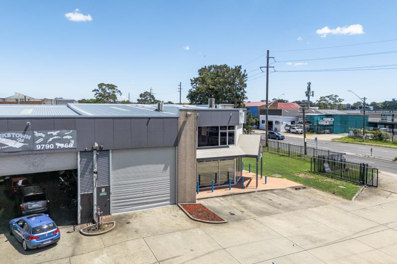 Click to view all images Unit 1/42 Canterbury Road Bankstown NSW 2200 - Image 3