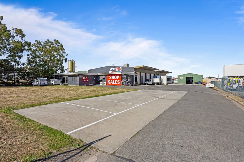 1 Wiltshire Lane Delacombe VIC 3356 - Image 2