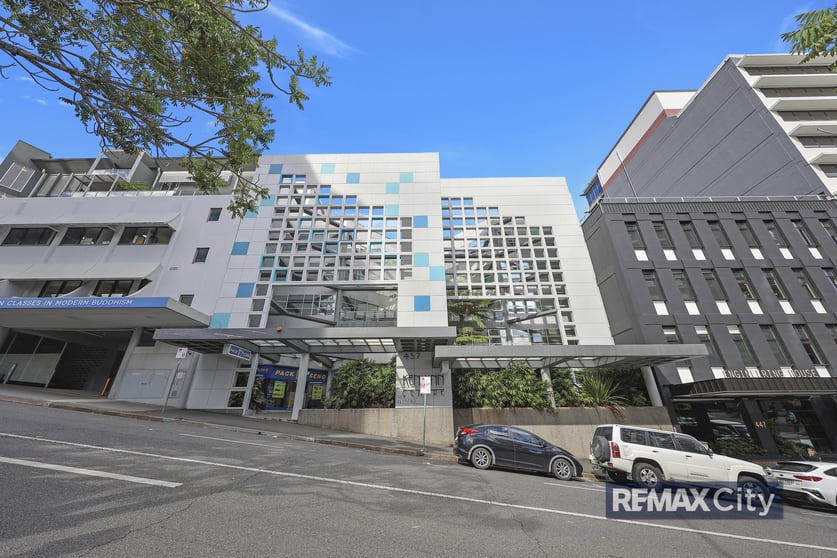 Click to view all images 15/457 Upper Edward Street Spring Hill QLD 4000 - Image 1