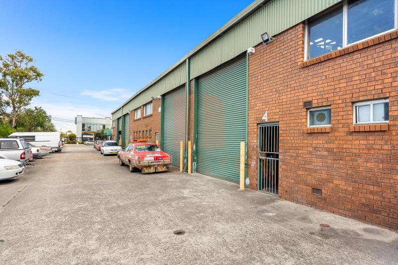 Click to view all images Unit 4/17 Childs Road Chipping Norton NSW 2170 - Image 3