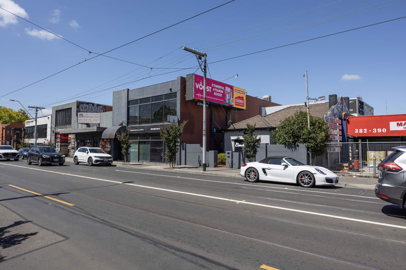 Click to view all images 392 Victoria Street Richmond VIC 3121 - Image 2