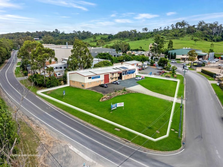 Click to view all images 3 Redbank Place Picton NSW 2571 - Image 1
