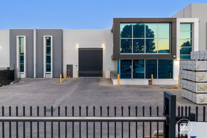 Click to view all images 36 Radnor Drive Deer Park VIC 3023 - Image 1