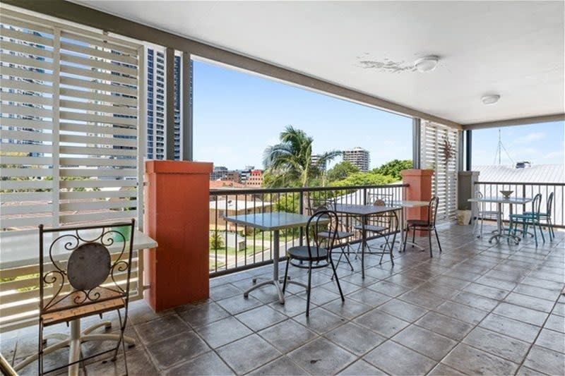 Click to view all images 69 Queen Street Southport QLD 4215 - Image 2