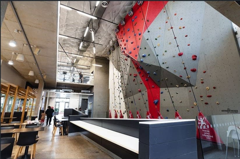 Click to view all images 1.11 Virgin Active Gym/2-8 Brookhollow Avenue Norwest NSW 2153 - Image 2