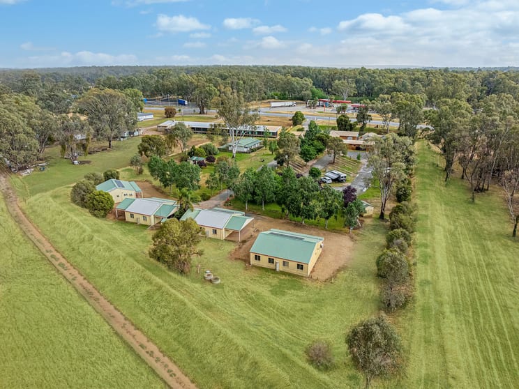 Click to view all images 16322 Newell Highway Narrandera NSW 2700 - Image 1