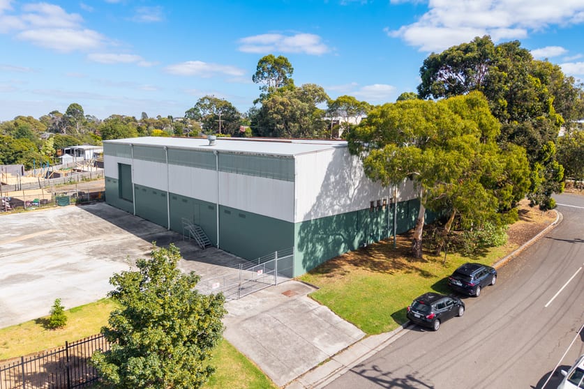 Click to view all images 33 Kevin Avenue Ferntree Gully VIC 3156 - Image 1