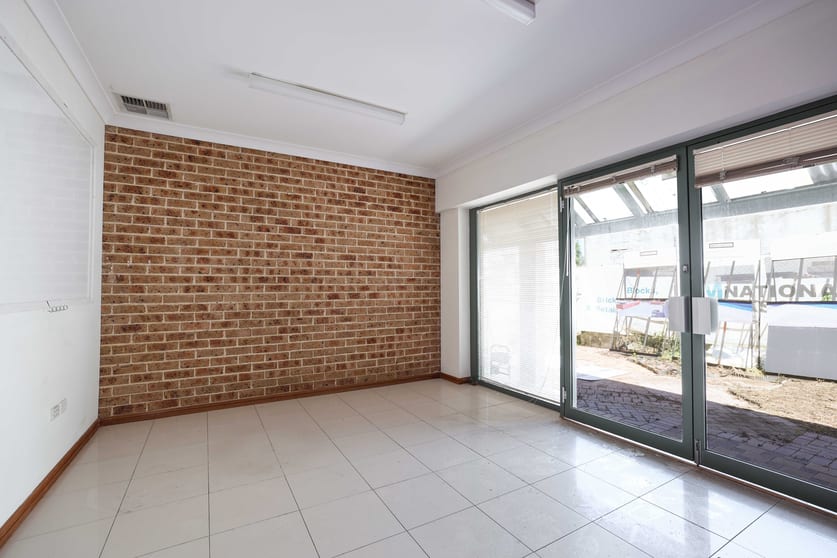Click to view all images 262 Manns Road West Gosford NSW 2250 - Image 2