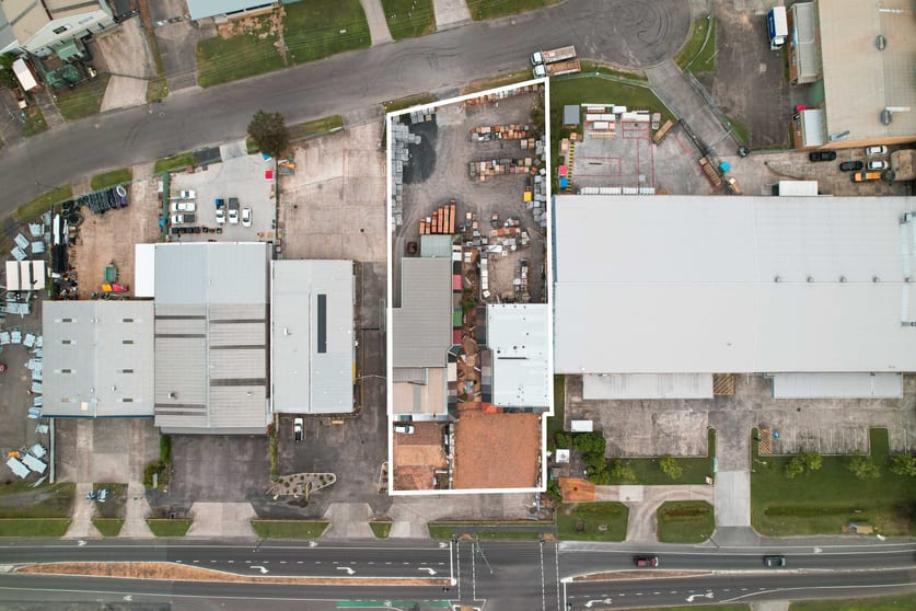 Click to view all images 262 Manns Road West Gosford NSW 2250 - Image 3