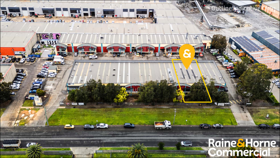 Click to view all images Unit 12/2 Ash Road Prestons NSW 2170 - Image 2