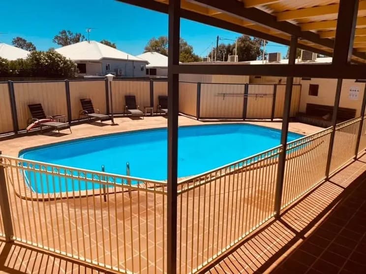 Click to view all images Roma QLD 4455 - Image 3