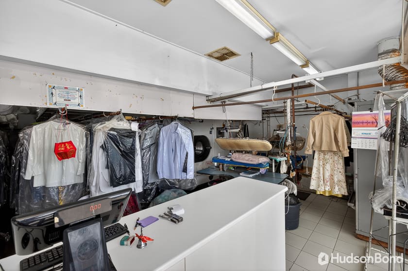 Click to view all images 184 Belmore Road Balwyn VIC 3103 - Image 3