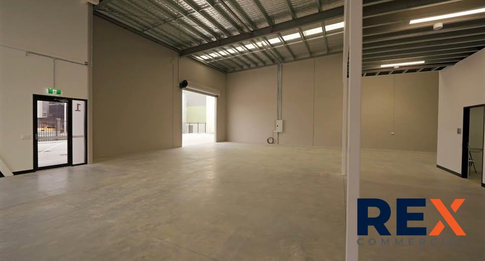 Click to view all images 1/42 Hub Crescent Heathwood QLD 4110 - Image 2
